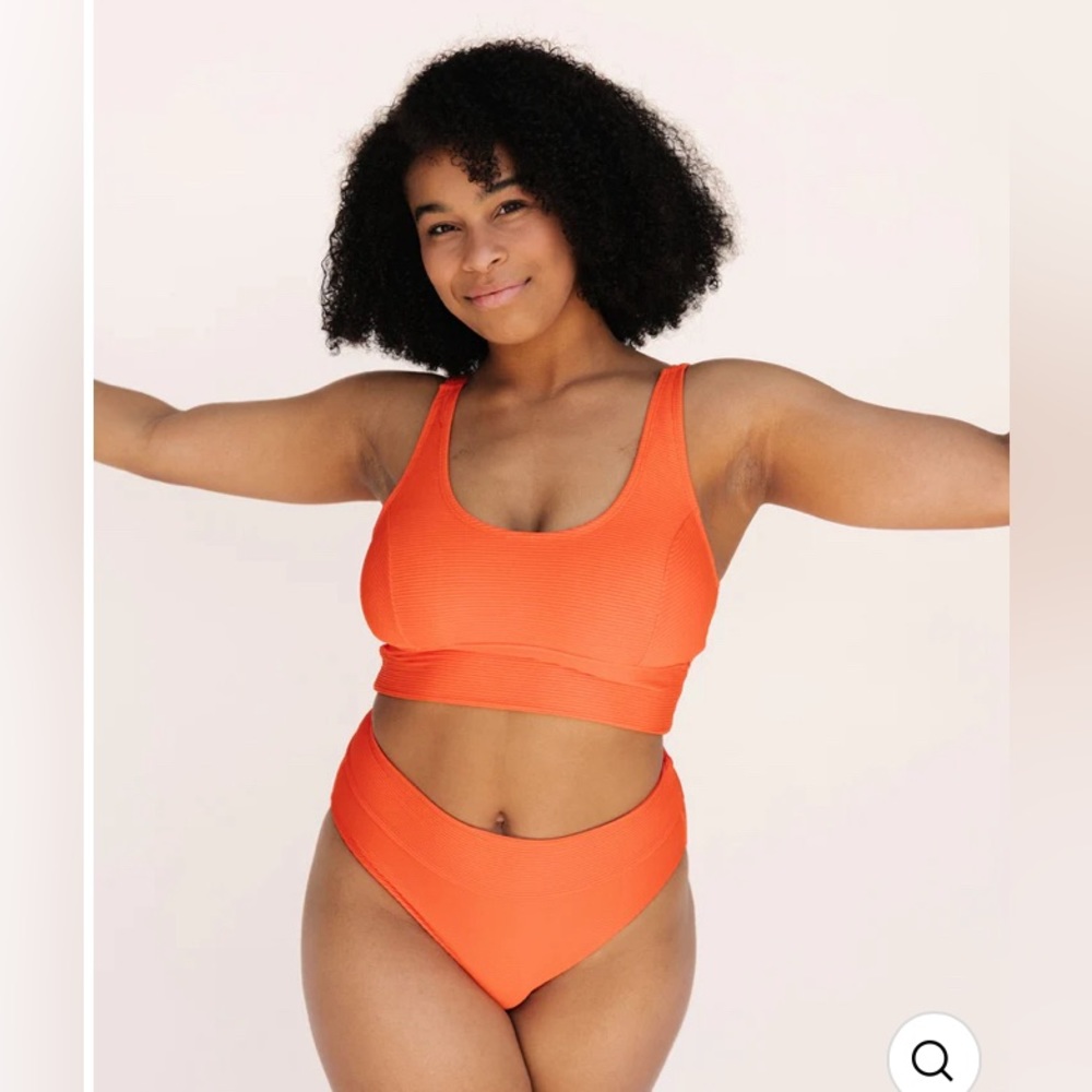 Nani Swimwear Textured Stella Mid-rise Bikini Bottom